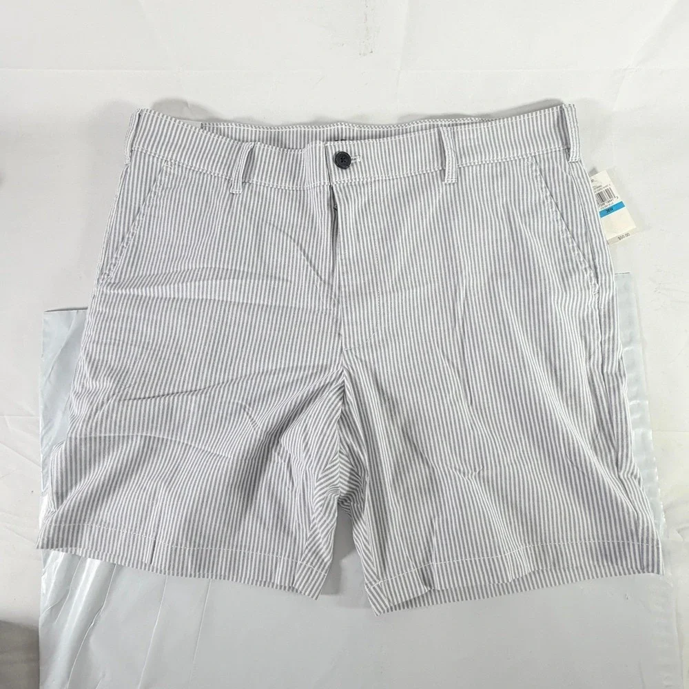 IZOD Men's Classic Fit Oxford Shorts 36W Colony Blue White‎ Striped NWT